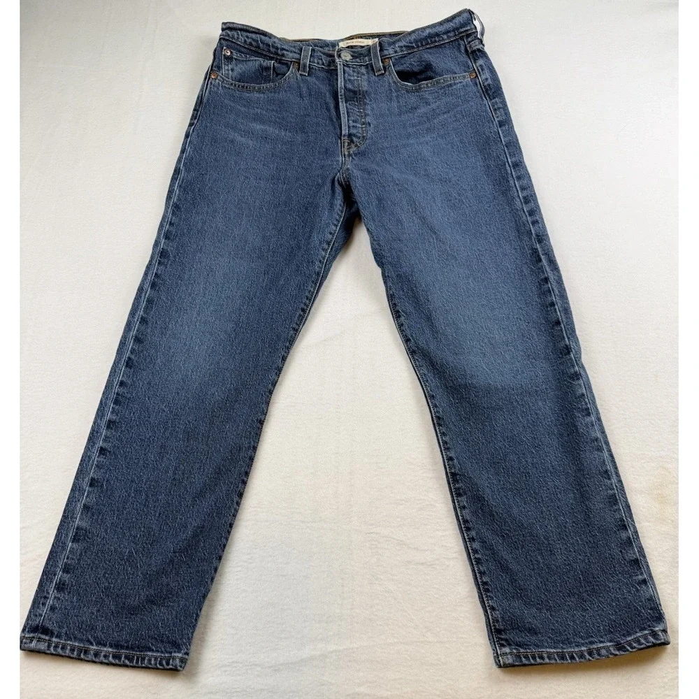 Levis Premium Wedgie Straight Jeans Womens 31 Medium Wash High Rise Button Fly